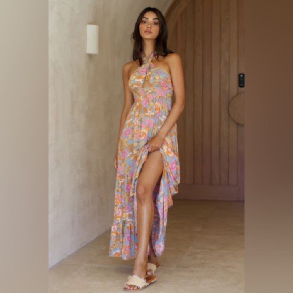 NWT- Crossover Halter Neck Sleeveless Maxi Dress Floral Sz M - Picture 1 of 9